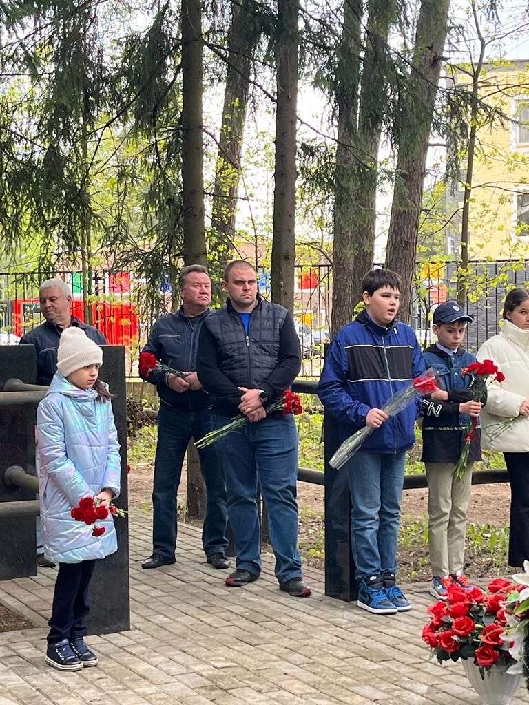 Мероприятия Дня Победы в Школе Сосны